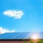 combien produit un panneau solaire